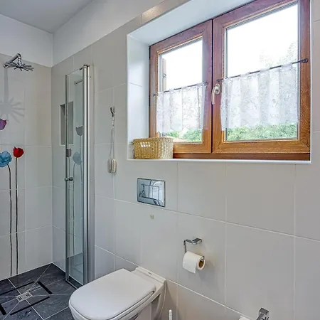 House Iris With Private Pool Vila *