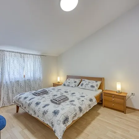 Vila House Iris With Private Pool