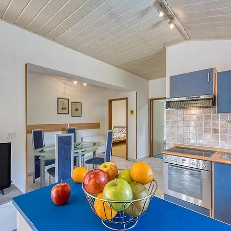 فيلة House Iris With Private Pool