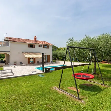 빌라 House Iris With Private Pool