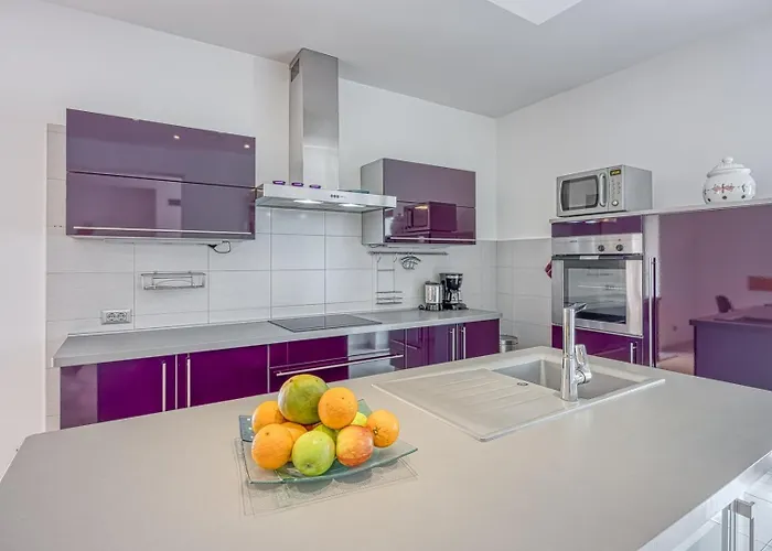 וילה House Iris With Private Pool