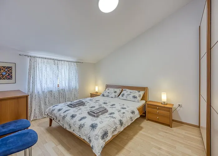 וילה House Iris With Private Pool