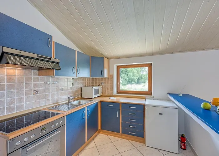 House Iris With Private Pool Poreč